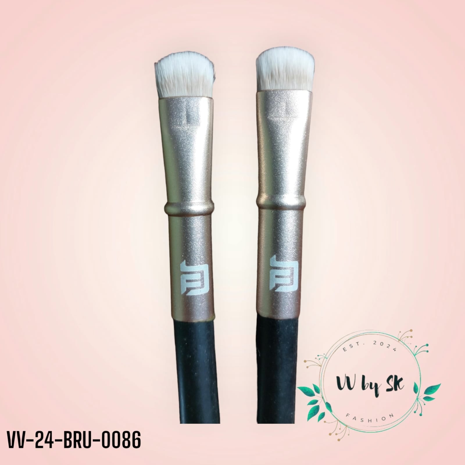 Bestope Flat Eyeshadow Applicator / Blender Makeup Brush | VV-24-BRU-0086