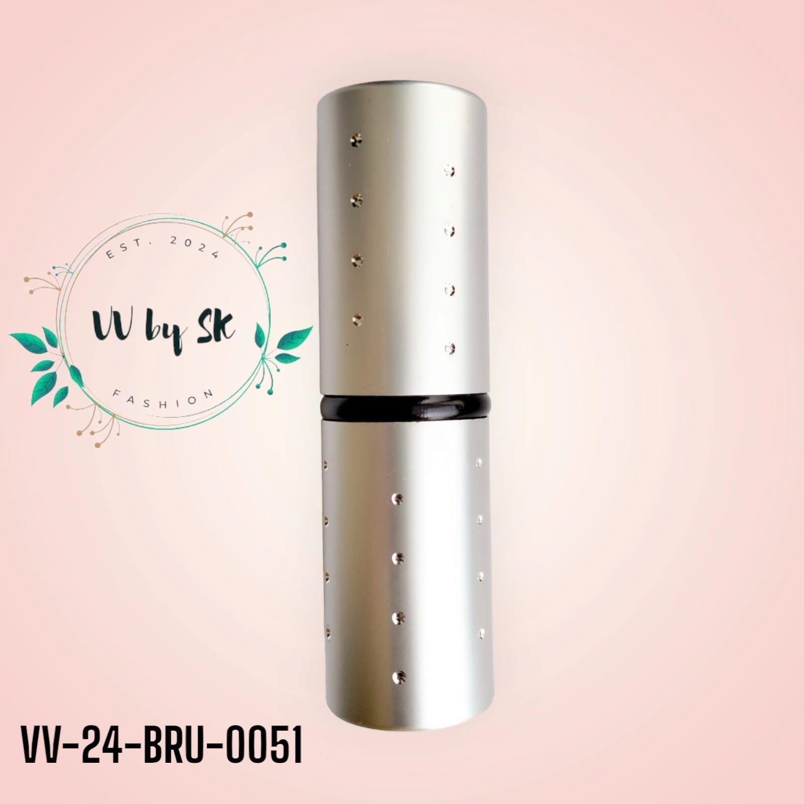 Silver Retractable Blusher / Powder Brush | VV-24-BRU-0051