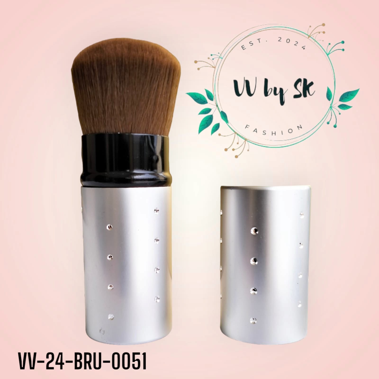 Silver Retractable Blusher / Powder Brush | VV-24-BRU-0051