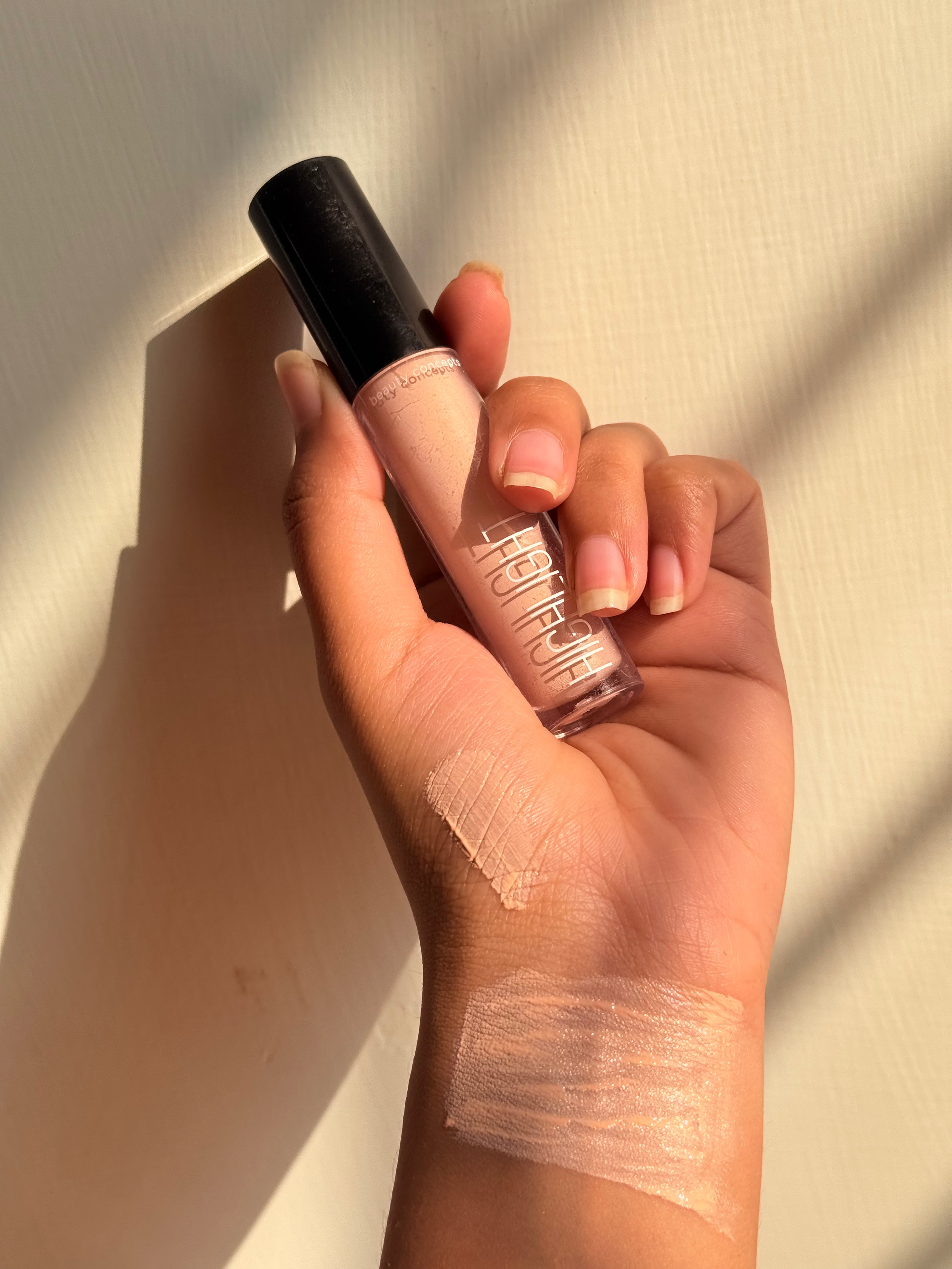 Beauty Concept Liquid Highlighter-Shade- Fair